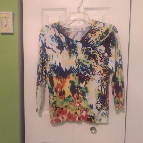 Button down sweater multi color design match with jeans or dressy pants - Picture 1 of 7